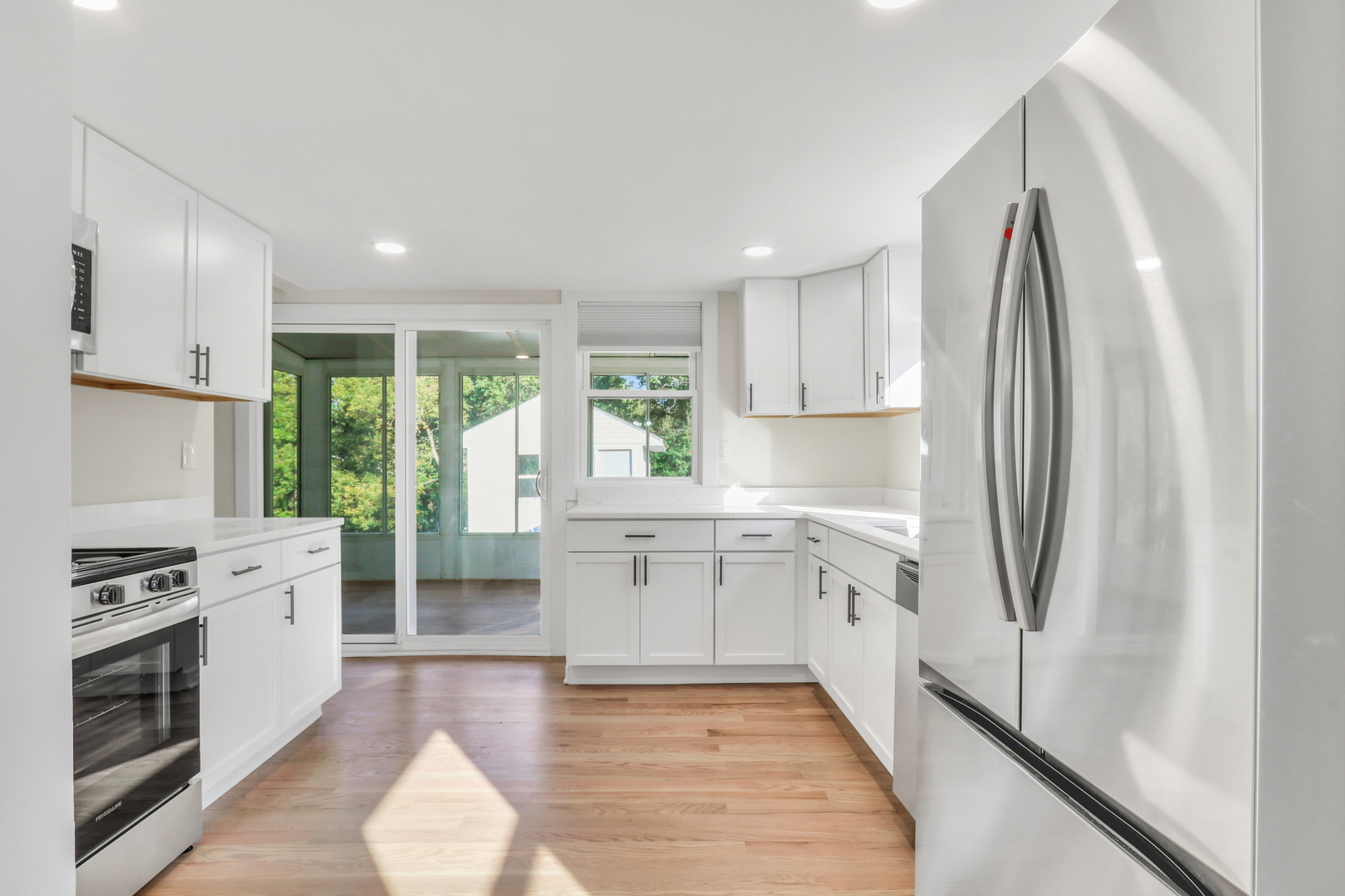 27065 N RIDGE Street, Wauconda, IL 60084