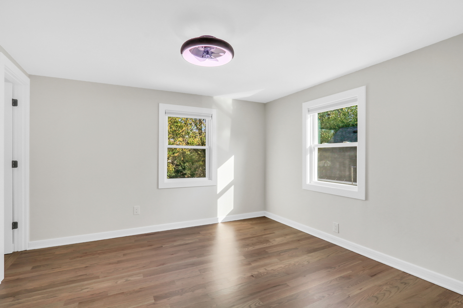 27065 N RIDGE Street, Wauconda, IL 60084