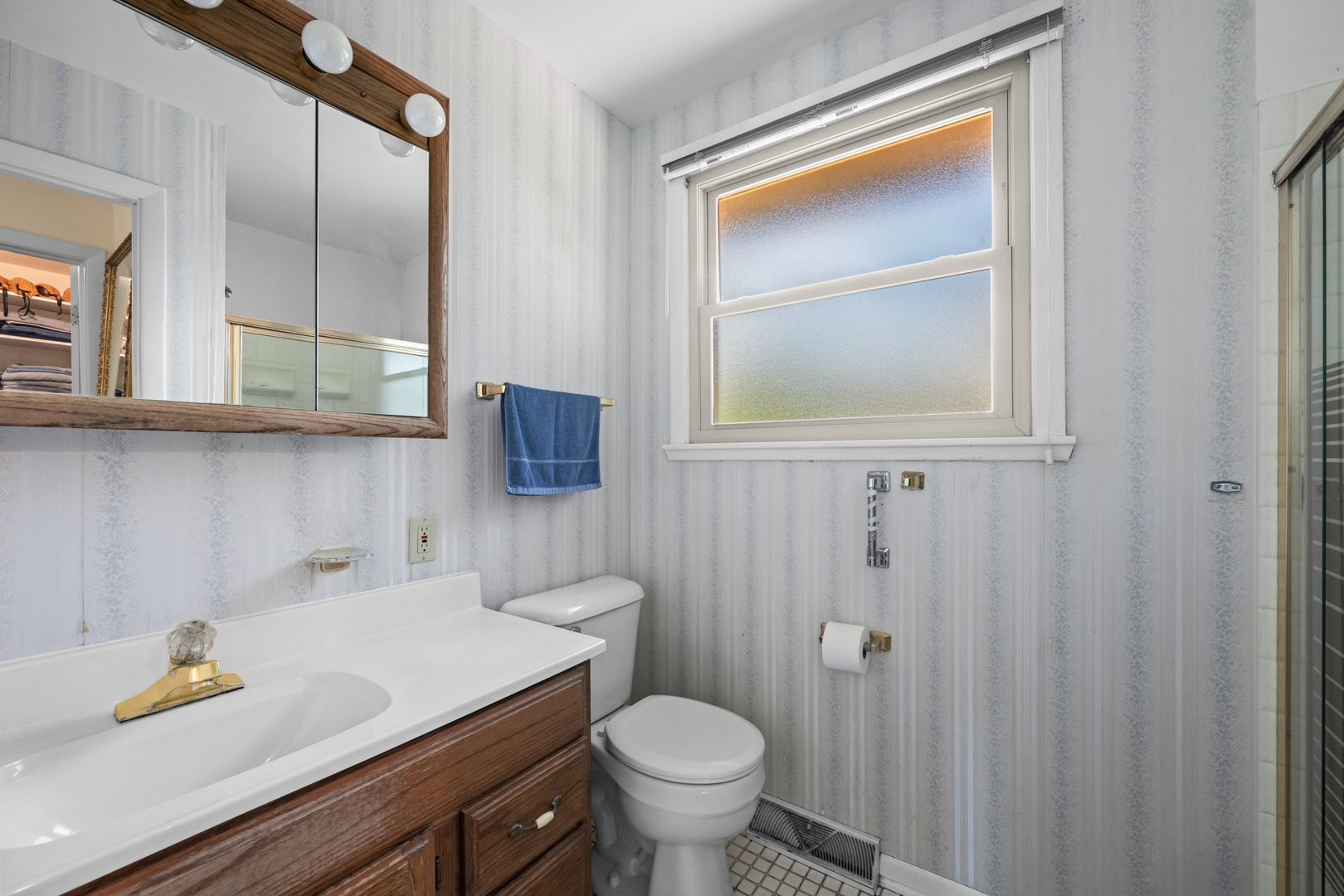 457 S Bennett Avenue, Palatine, IL 60067
