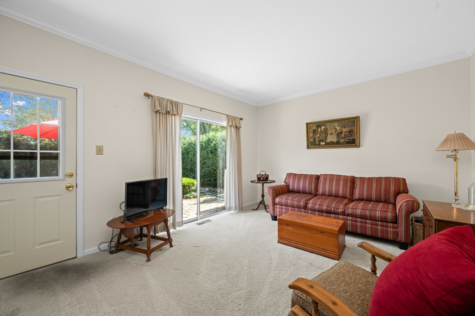 457 S Bennett Avenue, Palatine, IL 60067