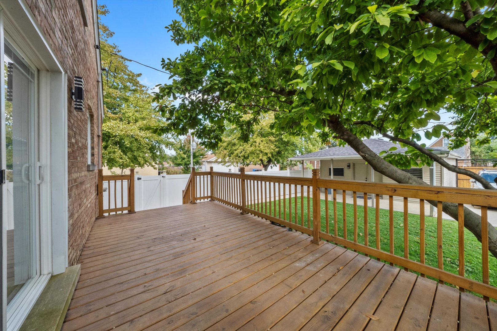 6201 S MEADE Avenue, Chicago, IL 60638