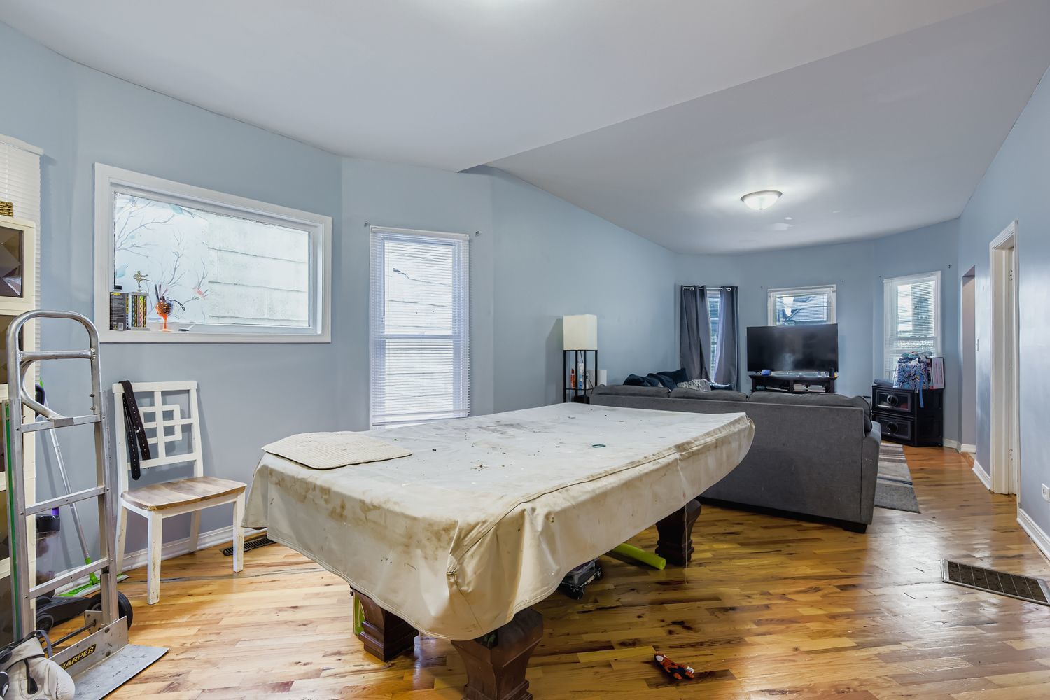5830 W Rice Street, Chicago, IL 60651