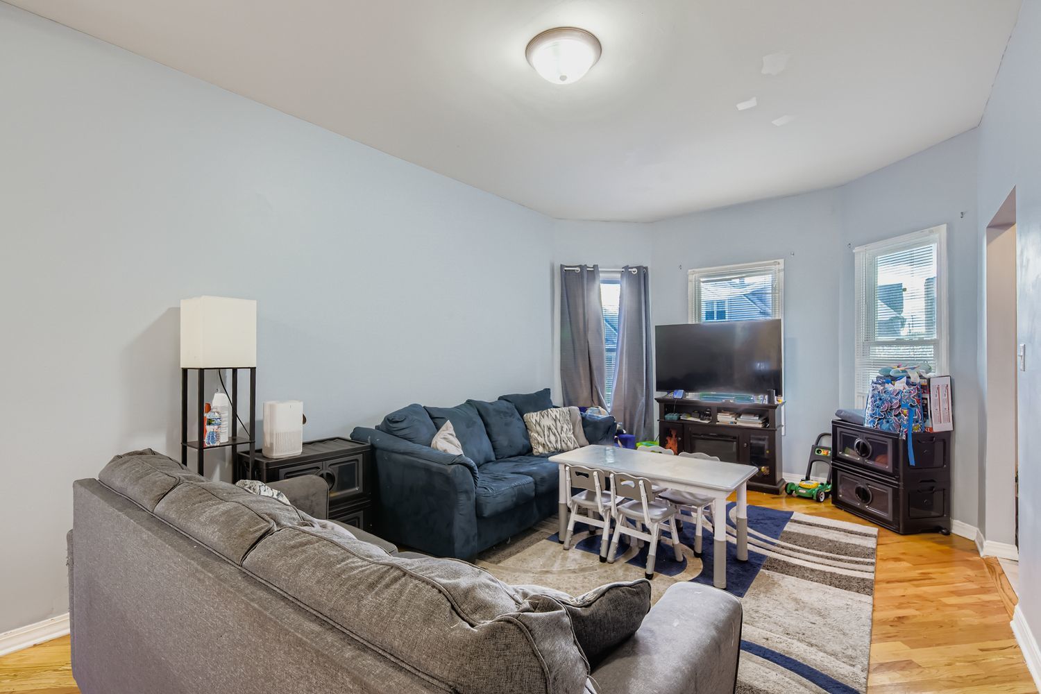5830 W Rice Street, Chicago, IL 60651