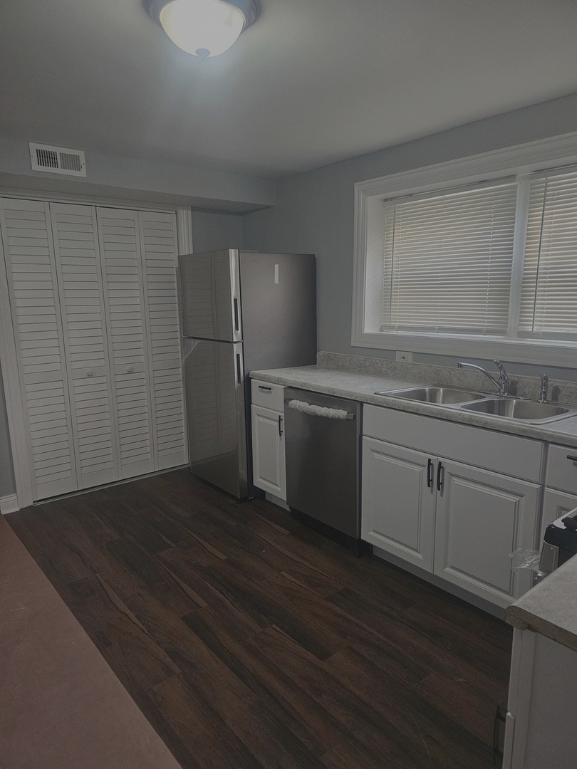 2441 W 46TH Place #1, Chicago, IL 60632