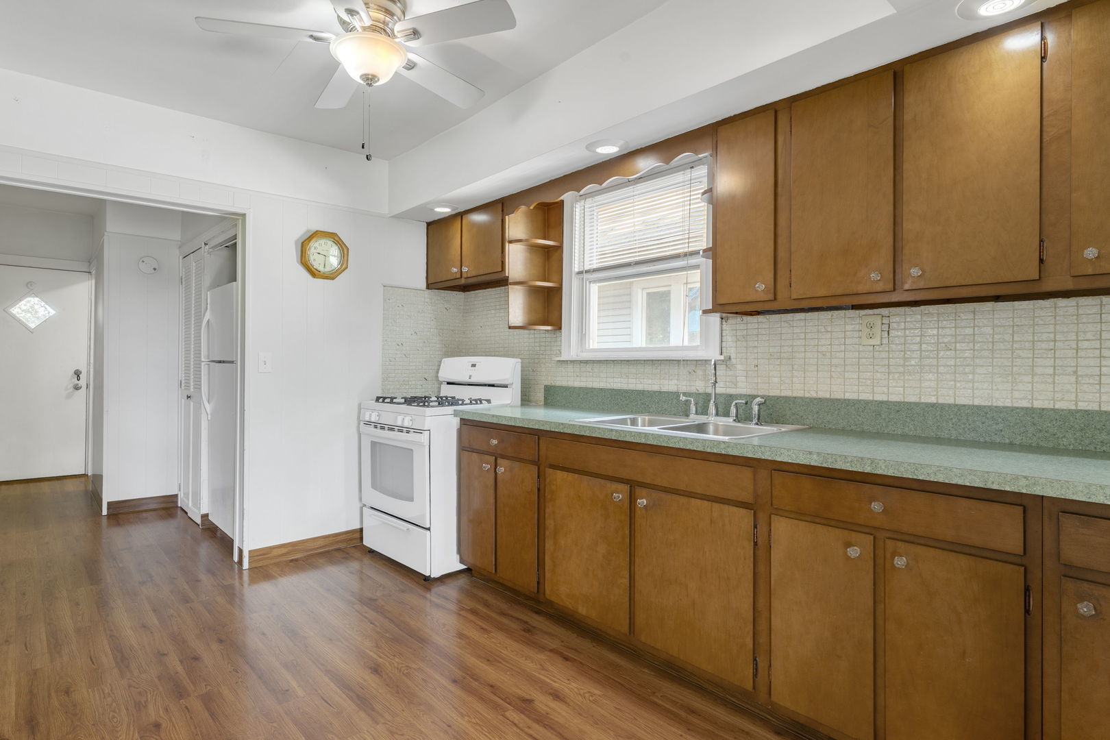 10528 S Lawndale Avenue, Chicago, IL 60655