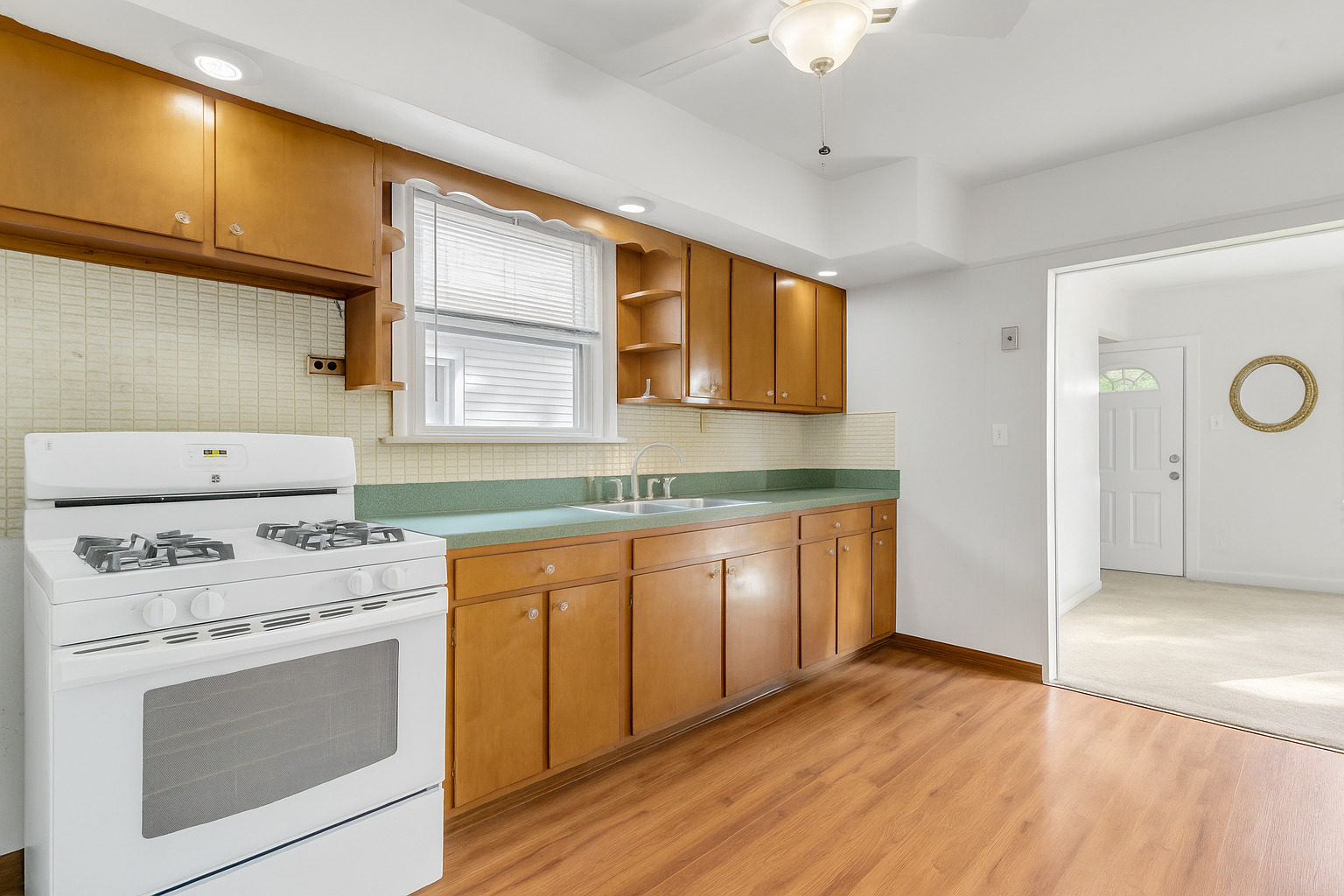 10528 S Lawndale Avenue, Chicago, IL 60655