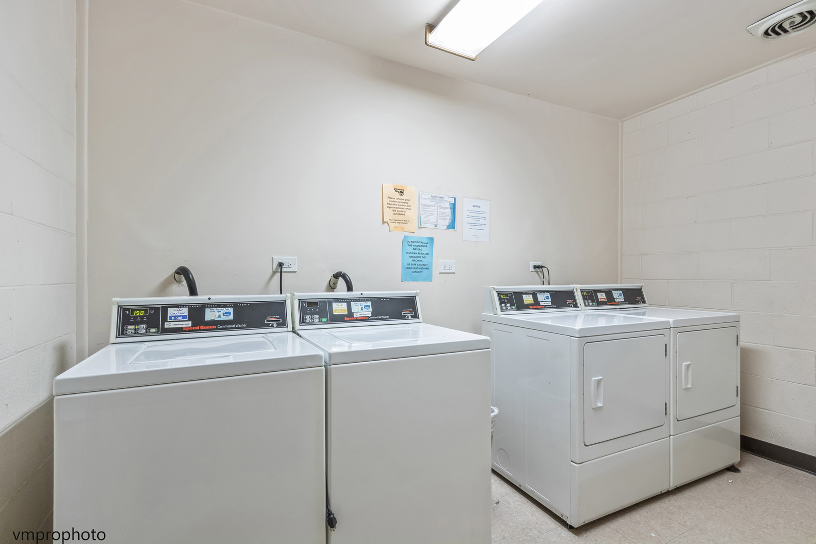 1000 Bayside Drive #212, Palatine, IL 60074