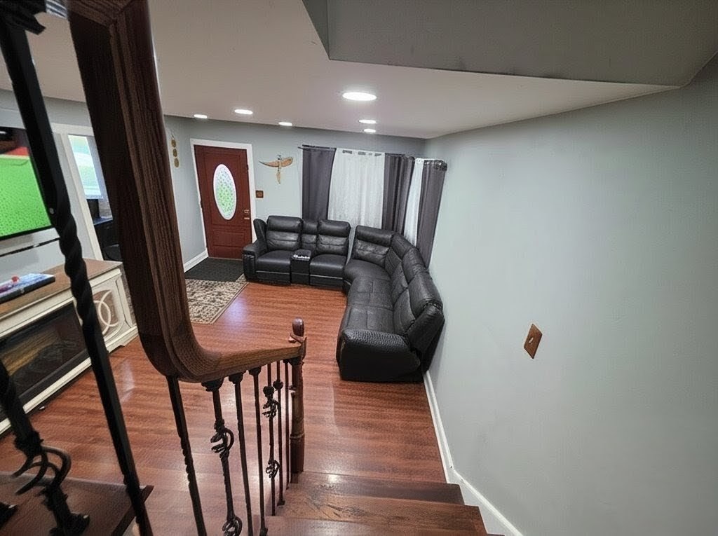 10530 S 82nd Court, Palos Hills, IL 60465