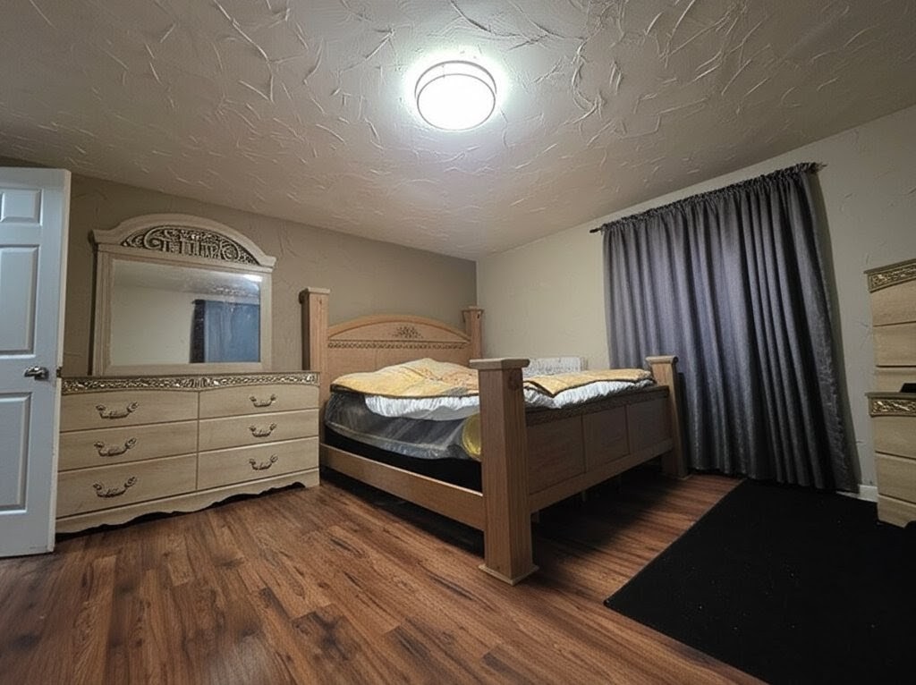 10530 S 82nd Court, Palos Hills, IL 60465