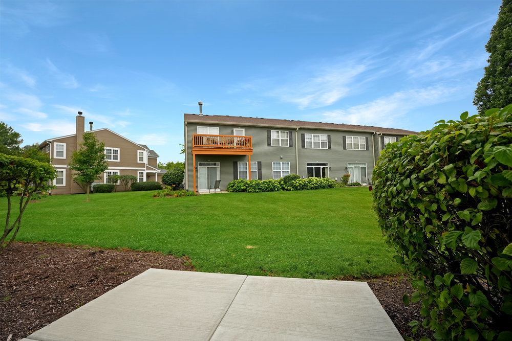 849 Genesee Drive, Naperville, IL 60563