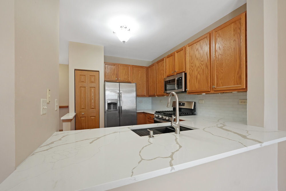 849 Genesee Drive, Naperville, IL 60563