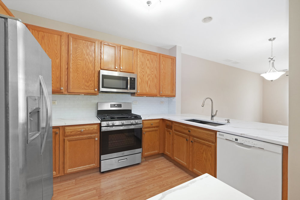849 Genesee Drive, Naperville, IL 60563