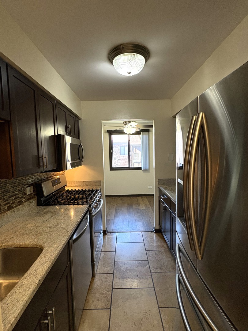 15805 Peggy Lane #9, Oak Forest, IL 60452