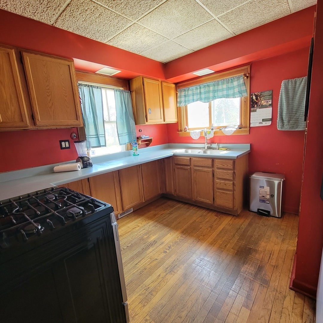 144 E Pomeroy Street, West Chicago, IL 60185