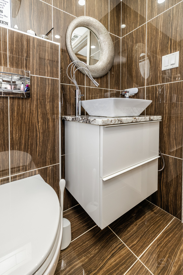 10288 Southwest Highway #3D, Chicago Ridge, IL 60415