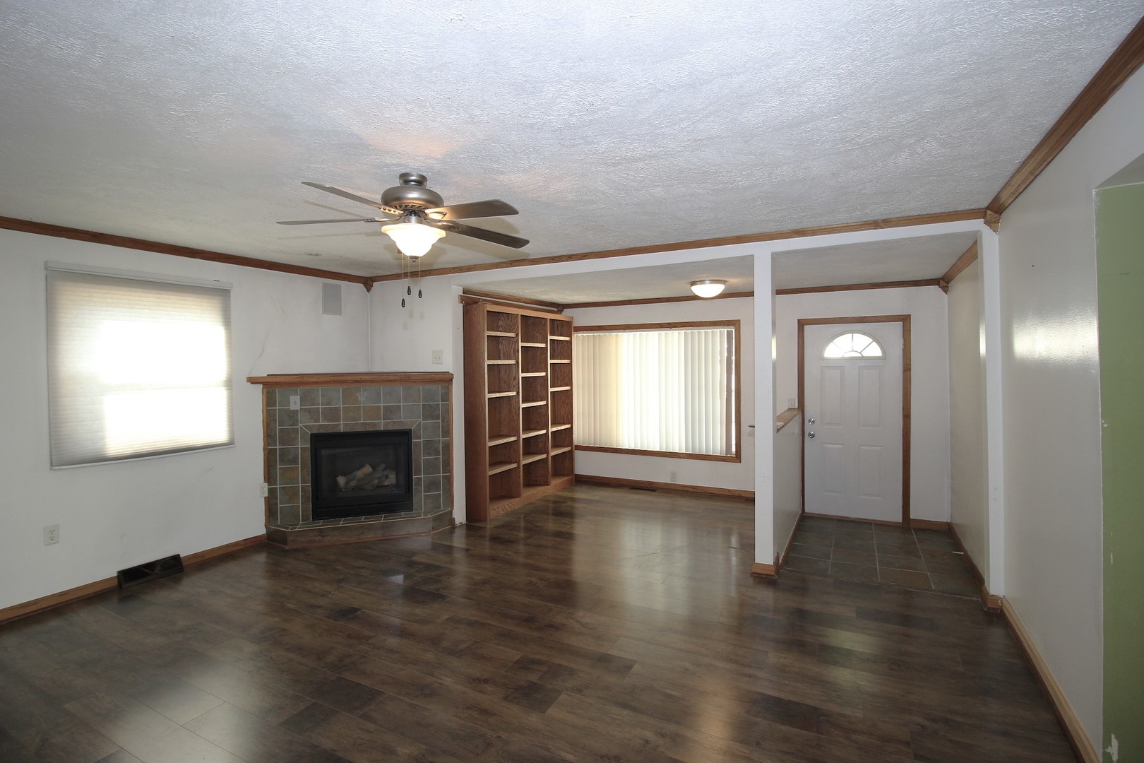 405 N Elm Street, Lexington, IL 61753