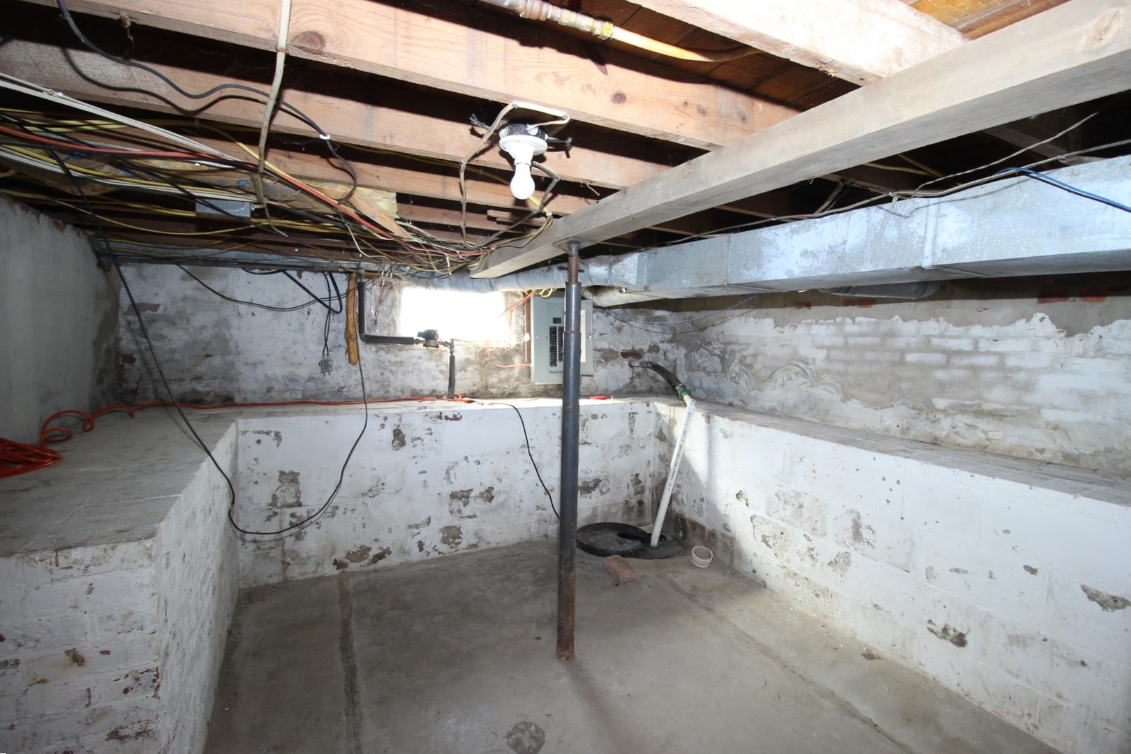 405 N Elm Street, Lexington, IL 61753