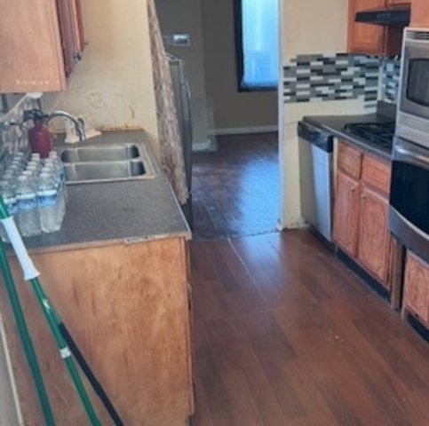 9227 S Perry Avenue, Chicago, IL 60620