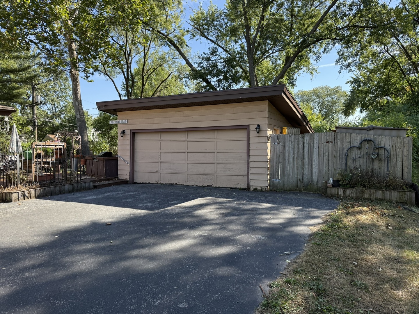 1901 W Plainfield Road, La Grange Highlands, IL 60525