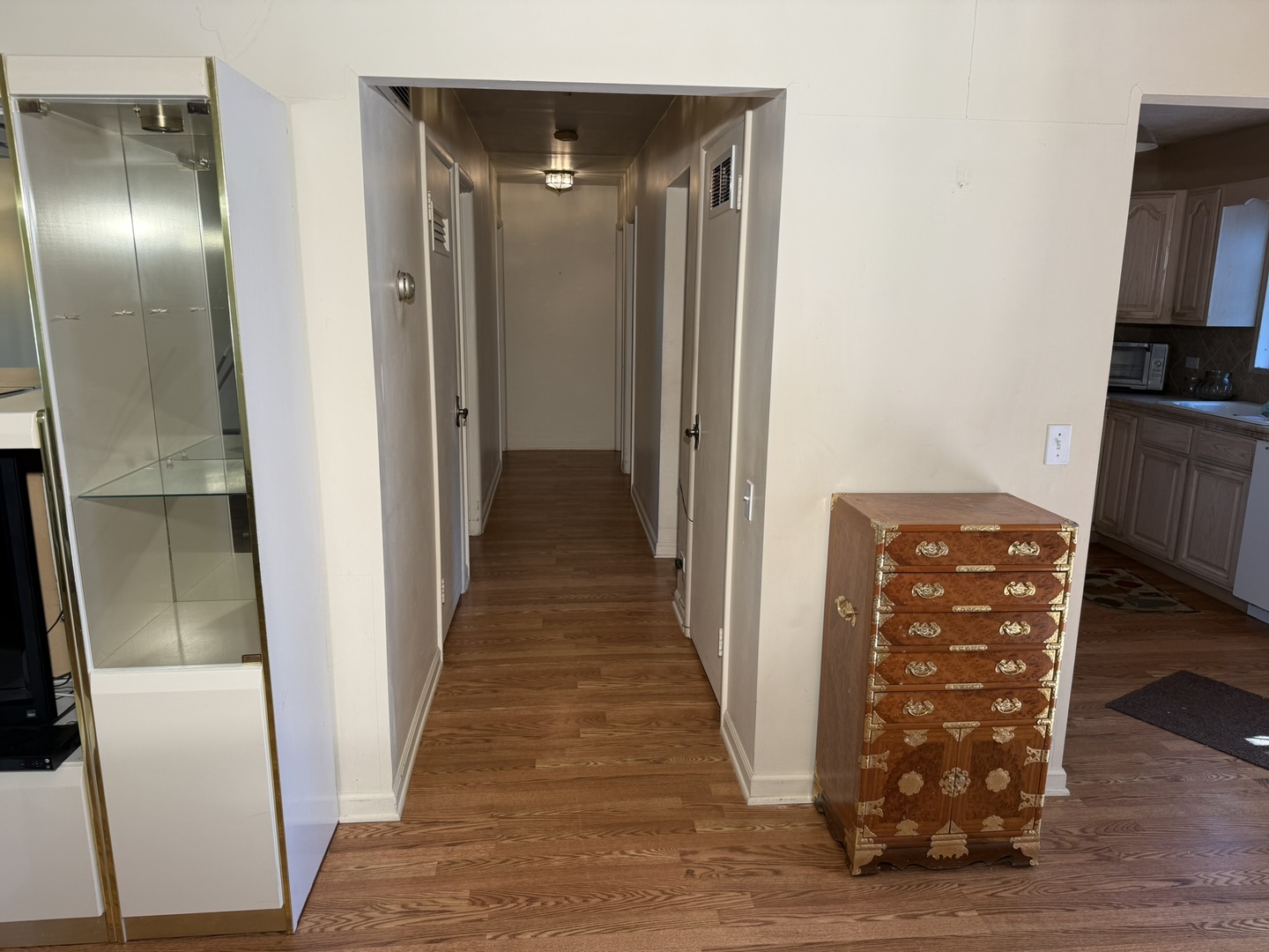 1901 W Plainfield Road, La Grange Highlands, IL 60525