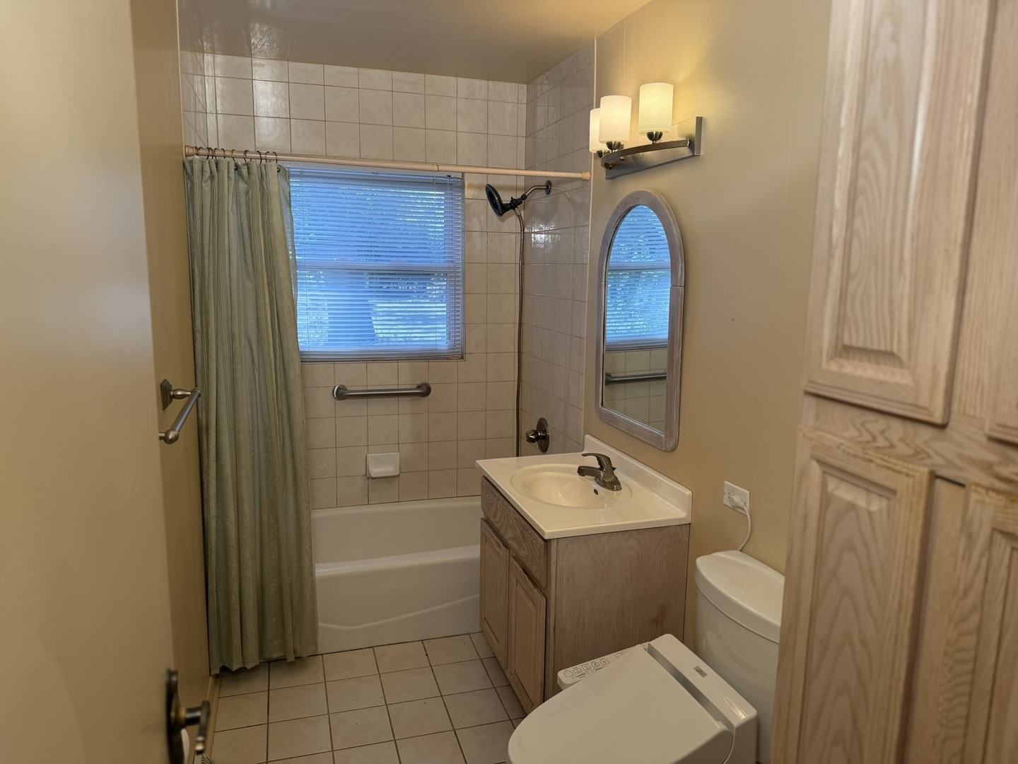 1901 W Plainfield Road, La Grange Highlands, IL 60525