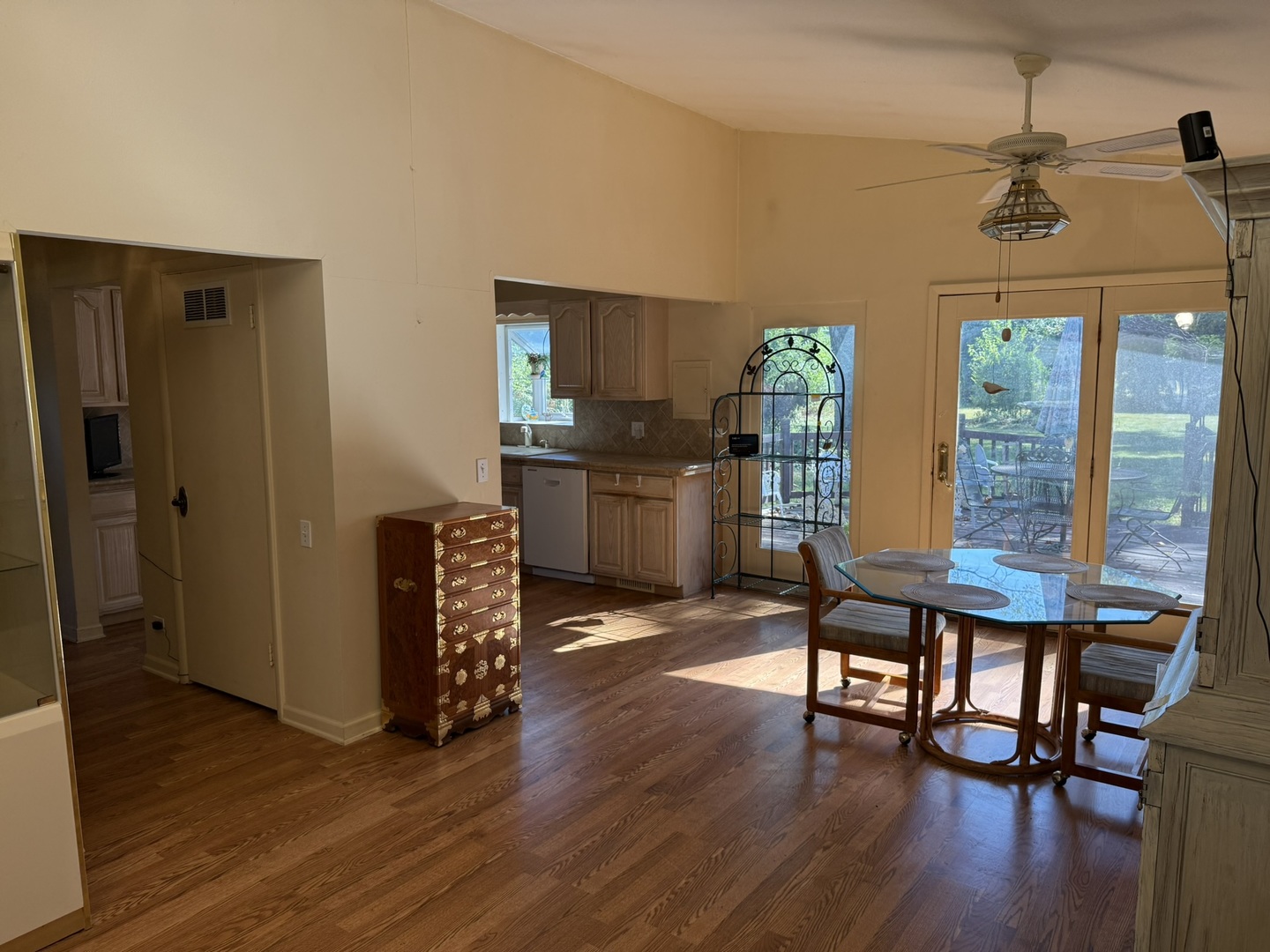 1901 W Plainfield Road, La Grange Highlands, IL 60525