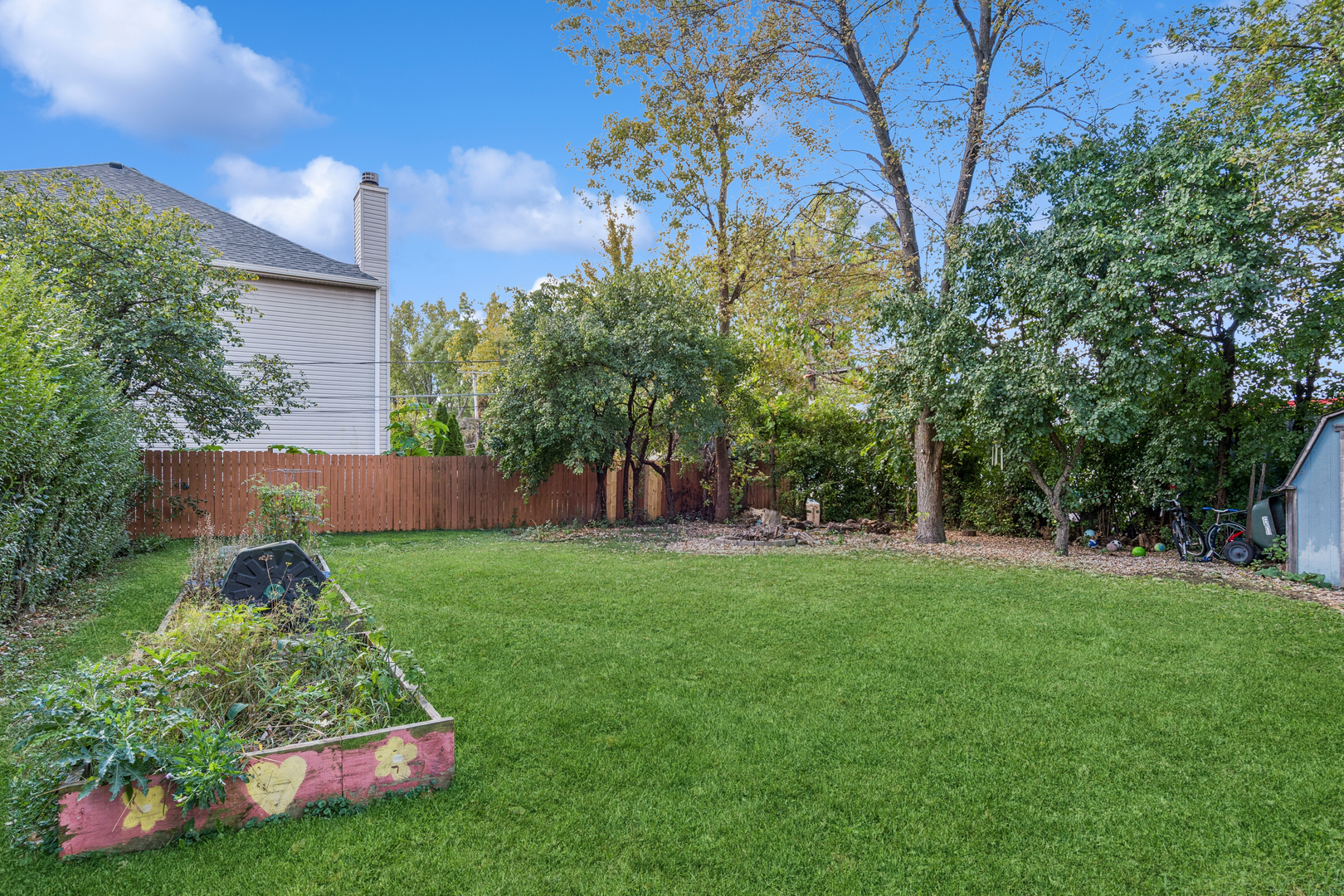 25W361 Doris Avenue, Carol Stream, IL 60188