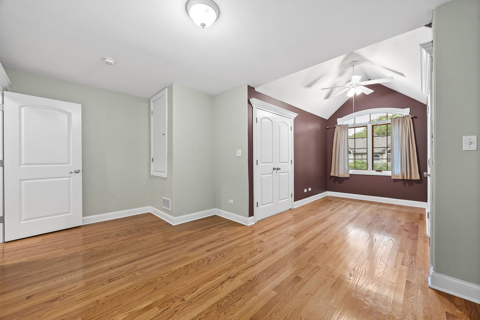 12022 S 72nd Court, Palos Heights, IL 60463