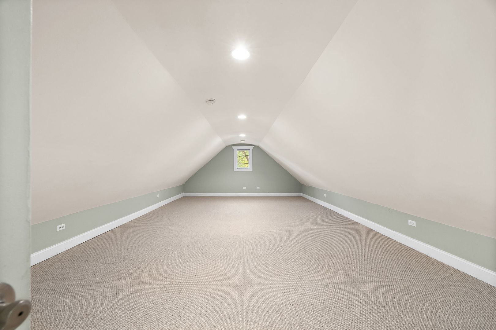 12022 S 72nd Court, Palos Heights, IL 60463