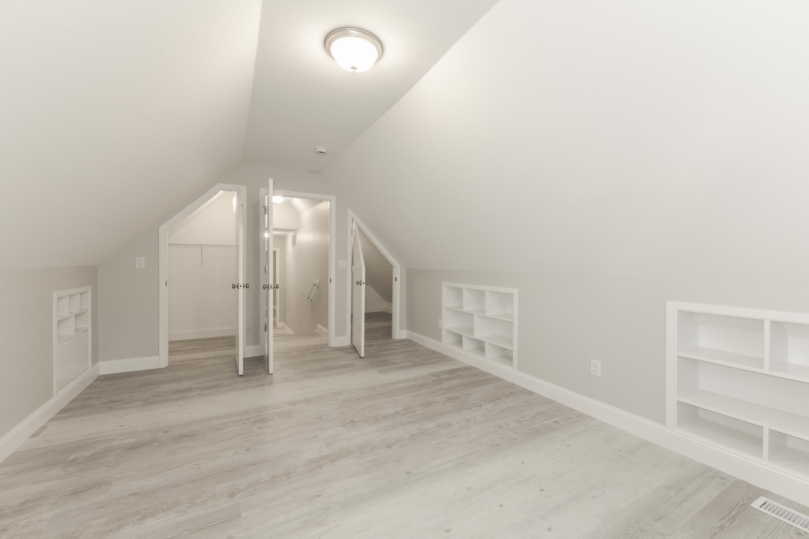 507 N Lee Street, Bloomington, IL 61701