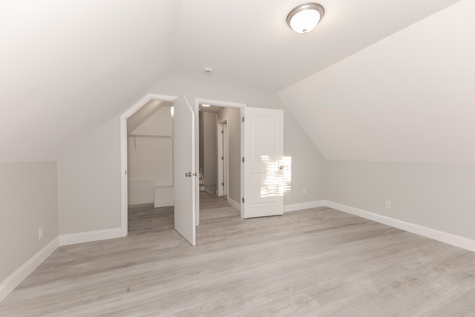 507 N Lee Street, Bloomington, IL 61701