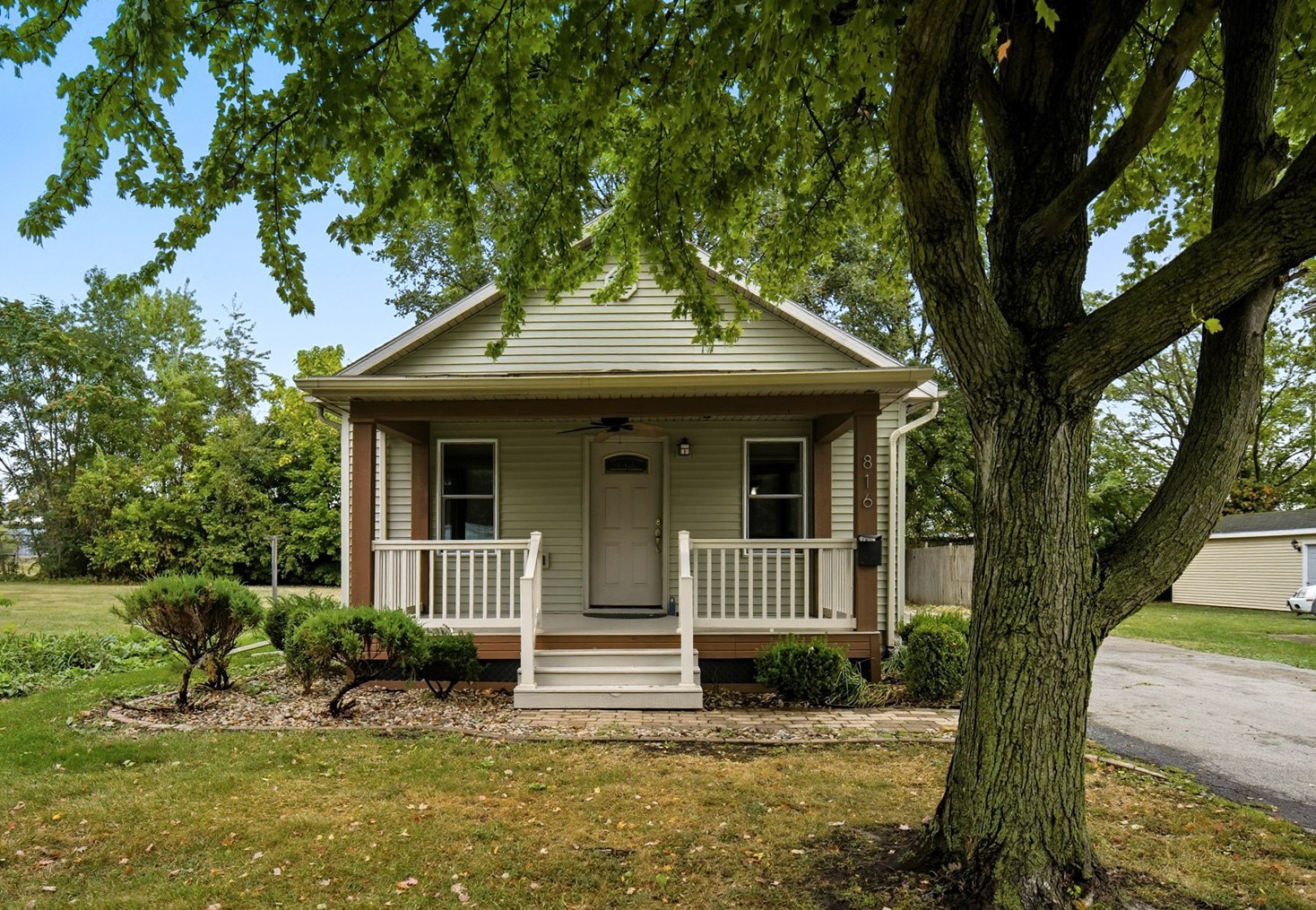 816 Bunn Street, Bloomington, IL 61701