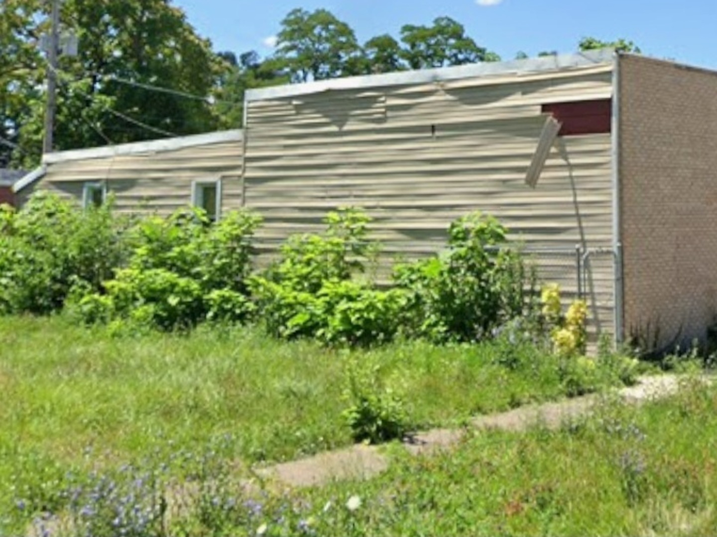 256 E 157th Street, Harvey, IL 60426