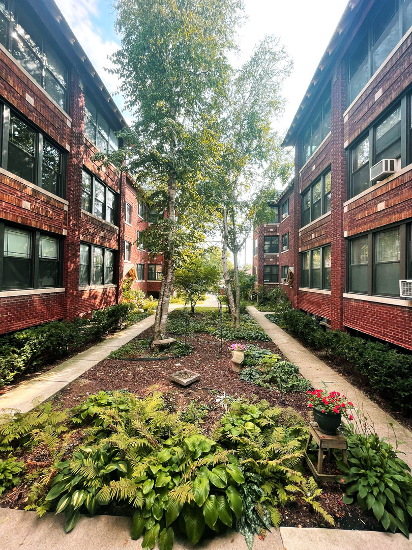 510 Madison Street #1N, Oak Park, IL 60302