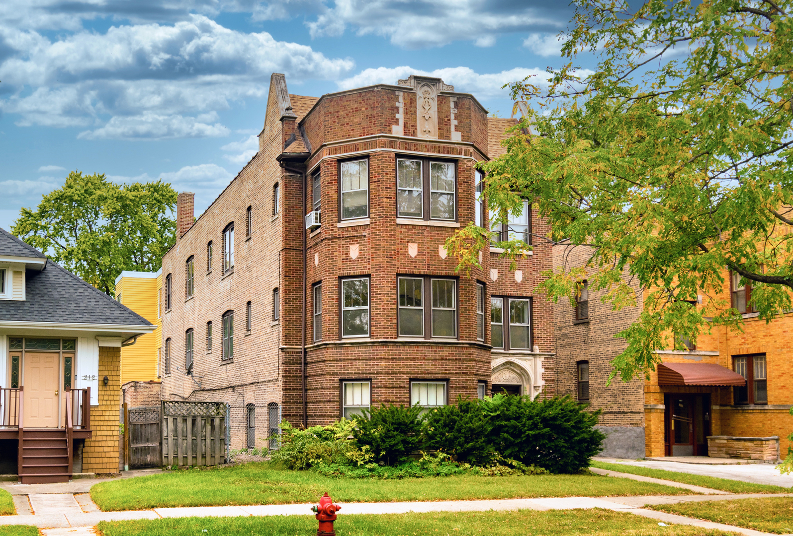 208 S Austin Boulevard, Oak Park, IL 60302