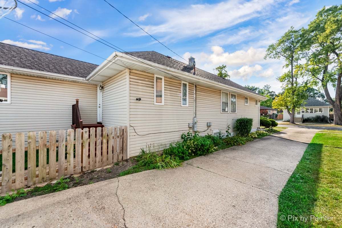 2225 N 76th Court, Elmwood Park, IL 60707