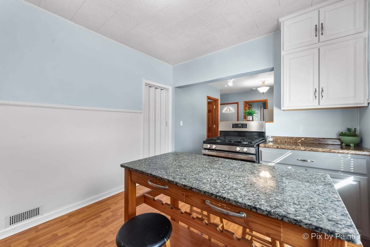 2225 N 76th Court, Elmwood Park, IL 60707