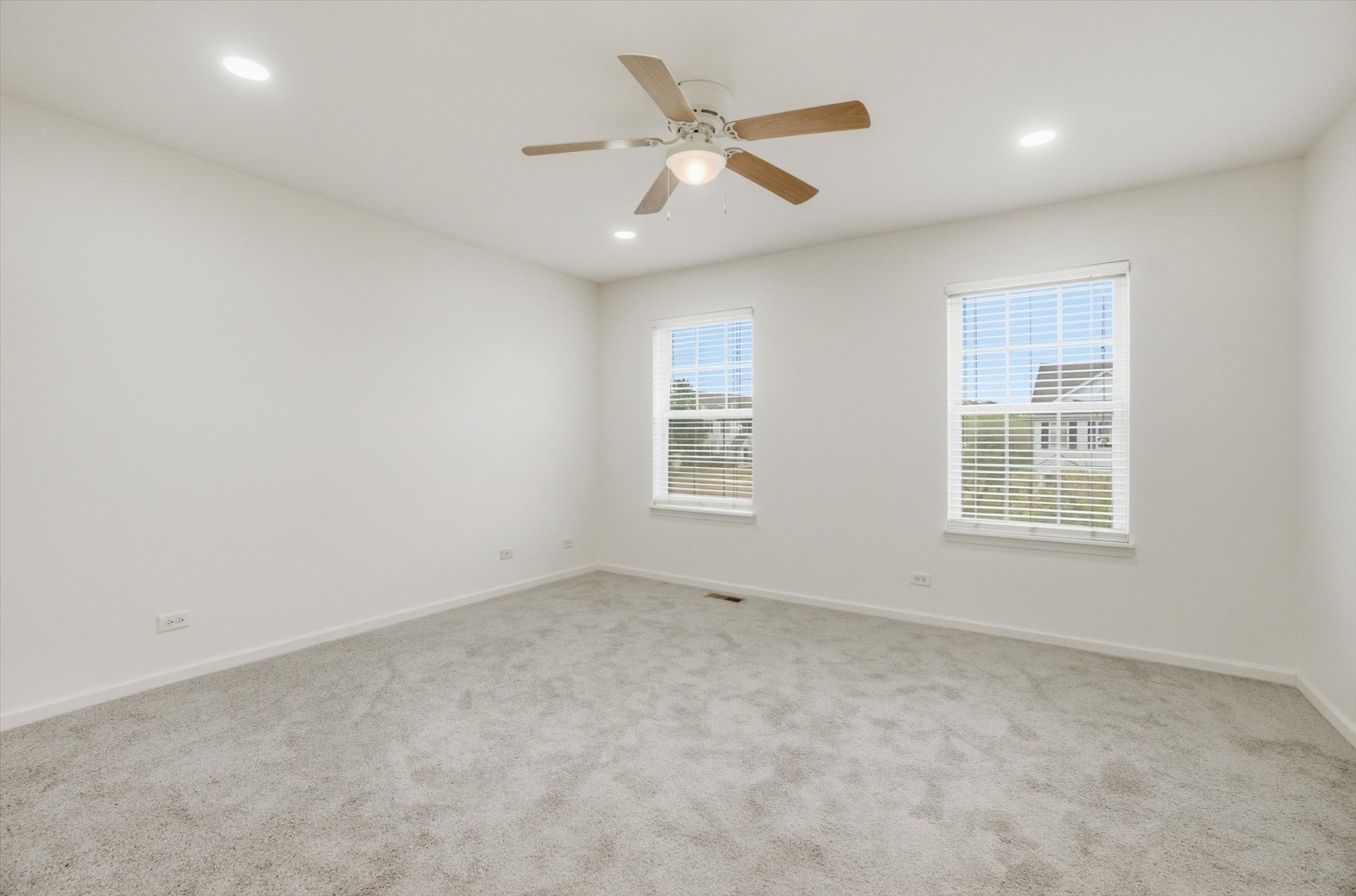 2486 Georgetown Circle, Aurora, IL 60503