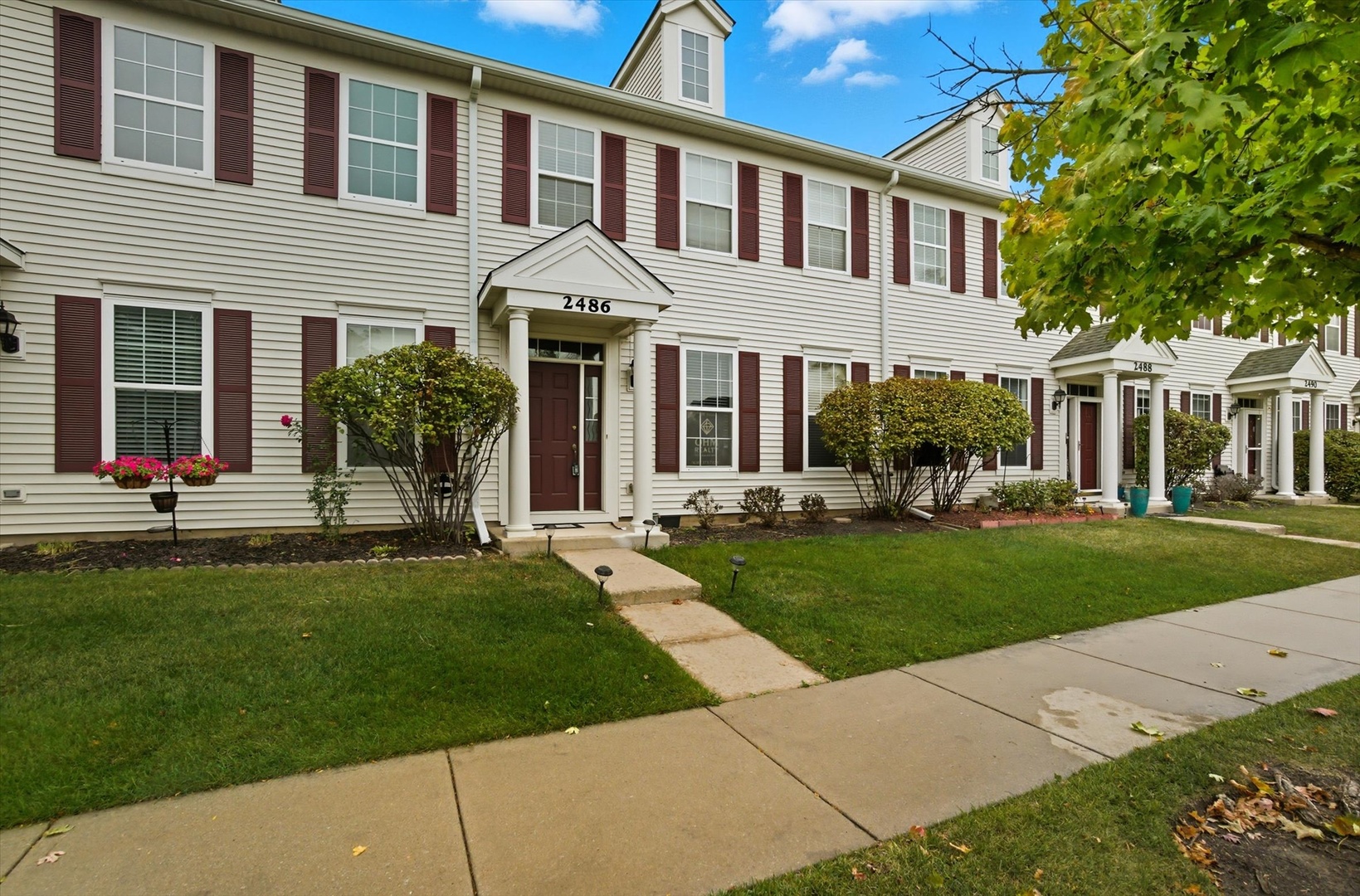 2486 Georgetown Circle, Aurora, IL 60503