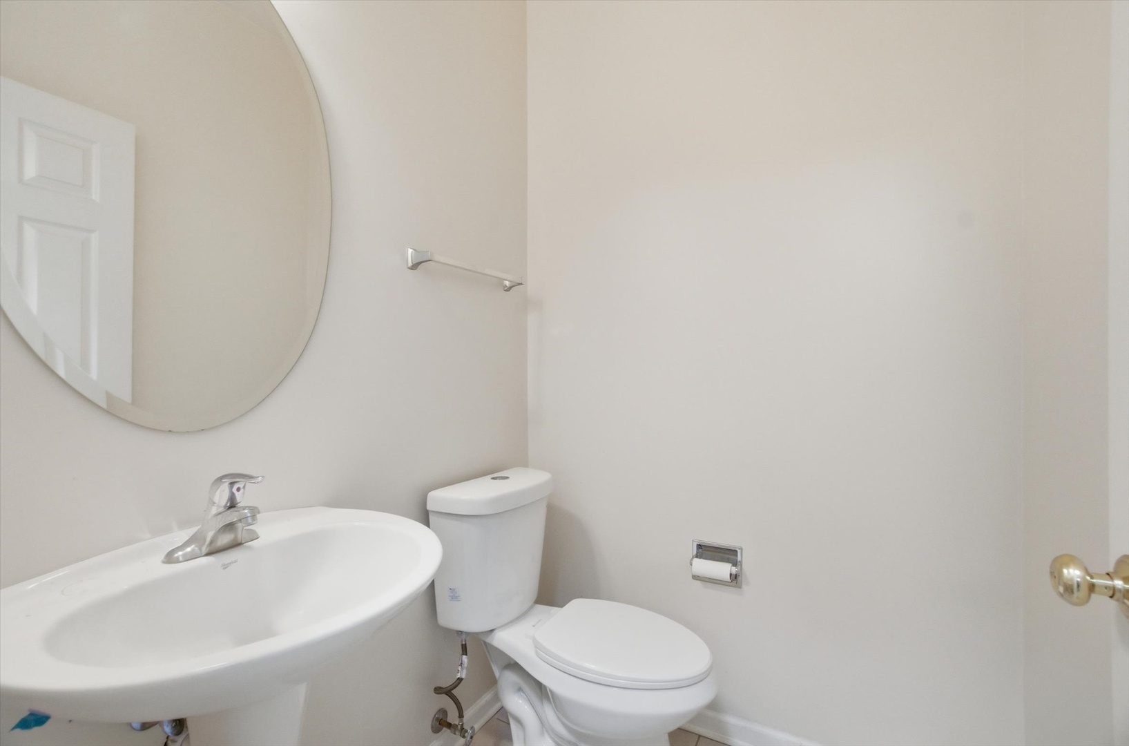 2486 Georgetown Circle, Aurora, IL 60503