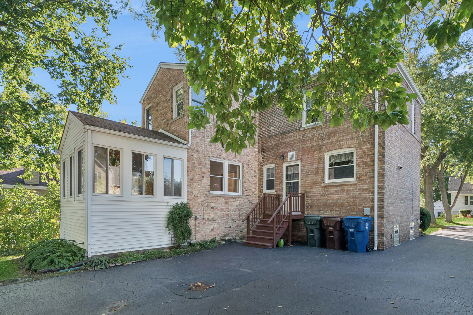 1850 Pine Road, Homewood, IL 60430