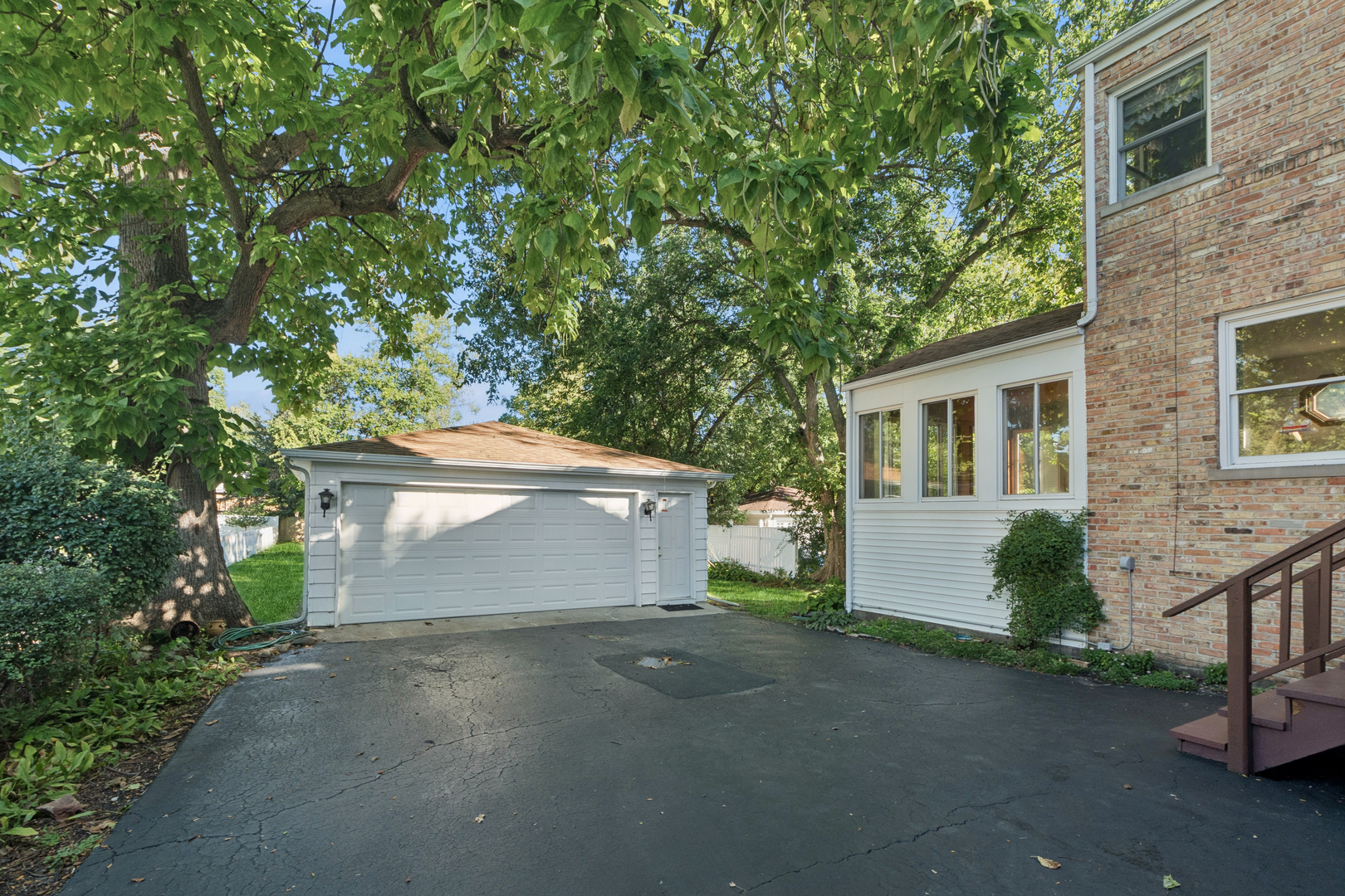 1850 Pine Road, Homewood, IL 60430