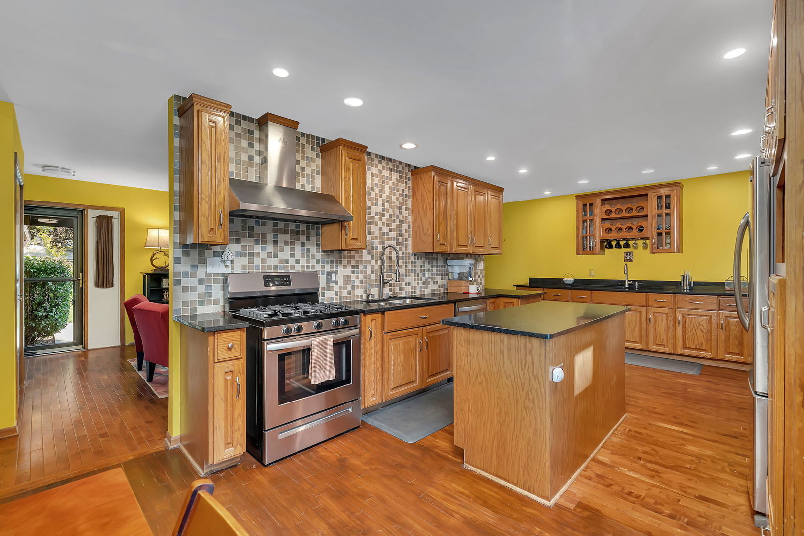 6919 177th Street, Tinley Park, IL 60477