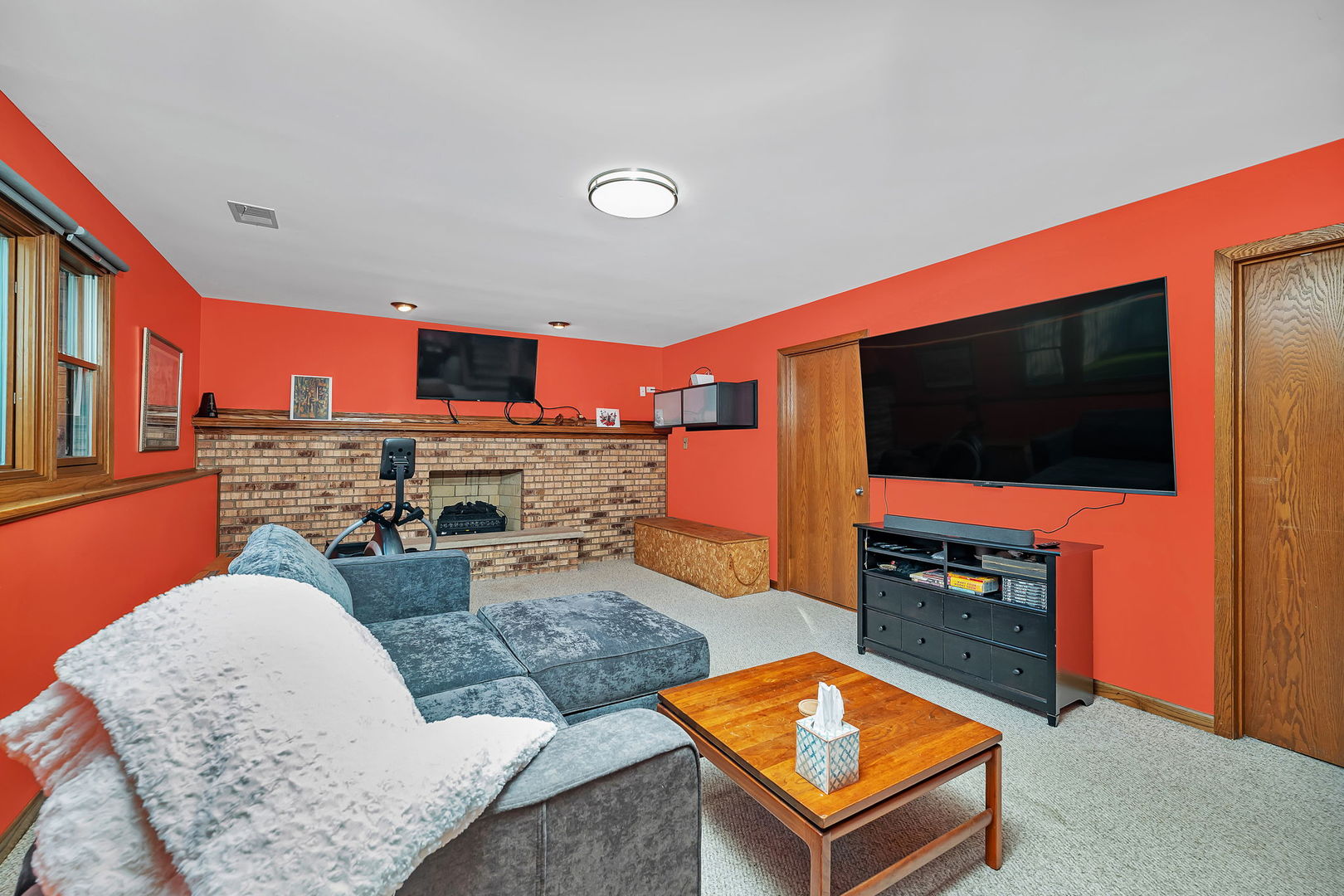 6919 177th Street, Tinley Park, IL 60477