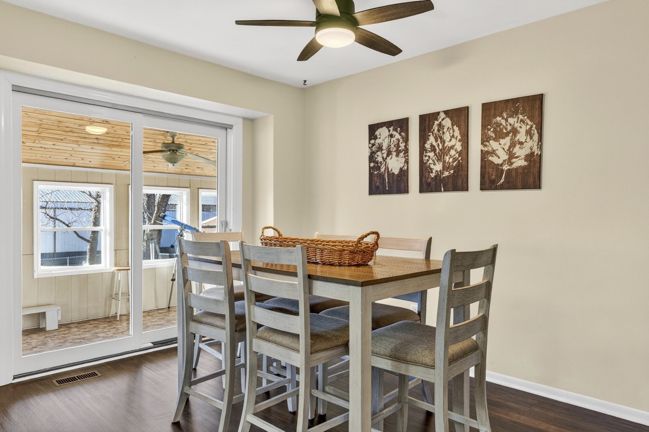 4015 Sunnyside Road, Woodstock, IL 60098