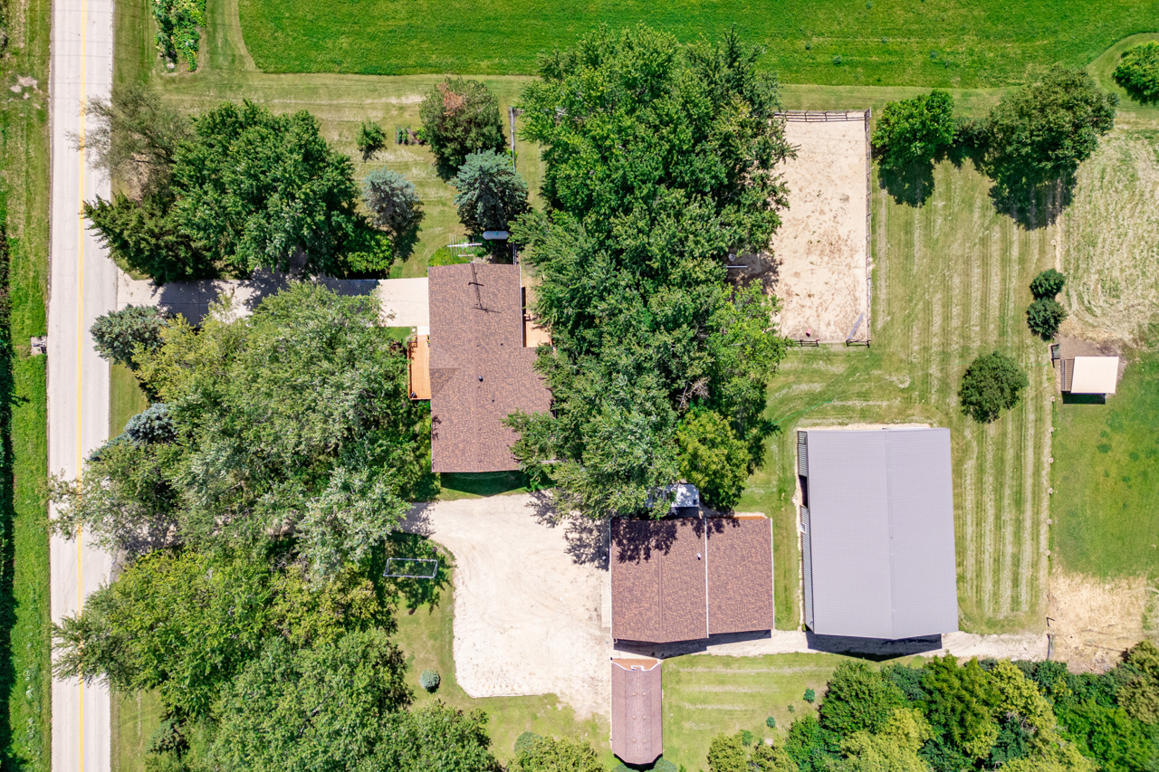 4015 Sunnyside Road, Woodstock, IL 60098