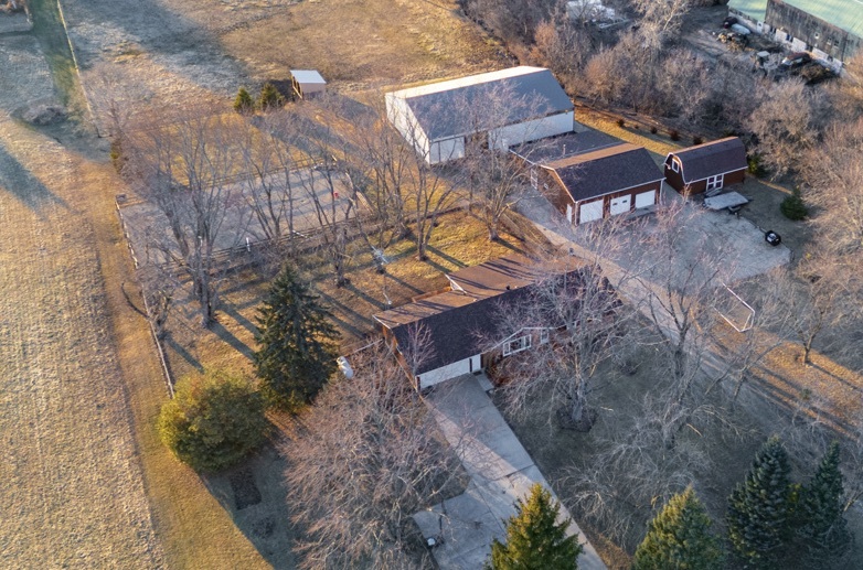4015 Sunnyside Road, Woodstock, IL 60098