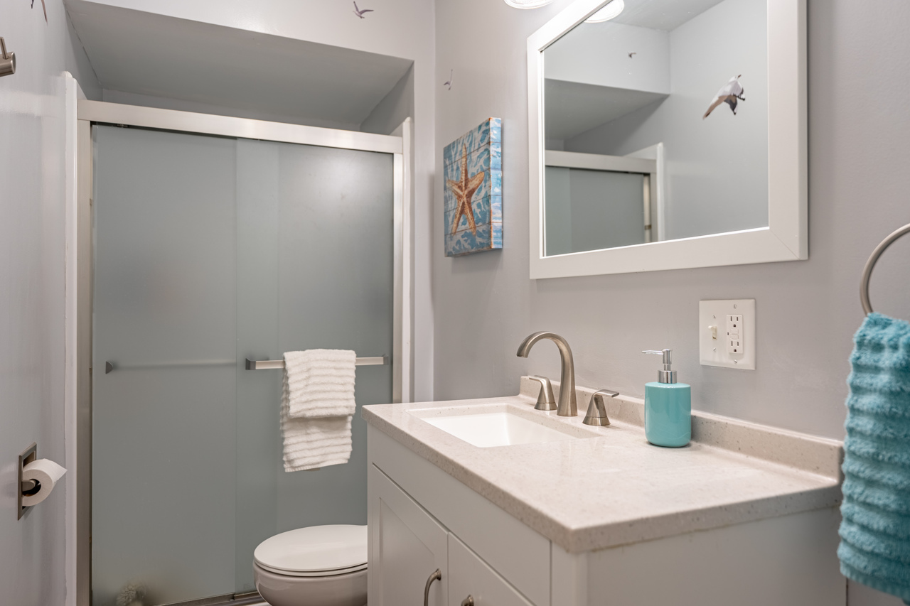 4015 Sunnyside Road, Woodstock, IL 60098