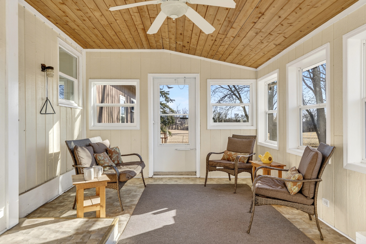 4015 Sunnyside Road, Woodstock, IL 60098