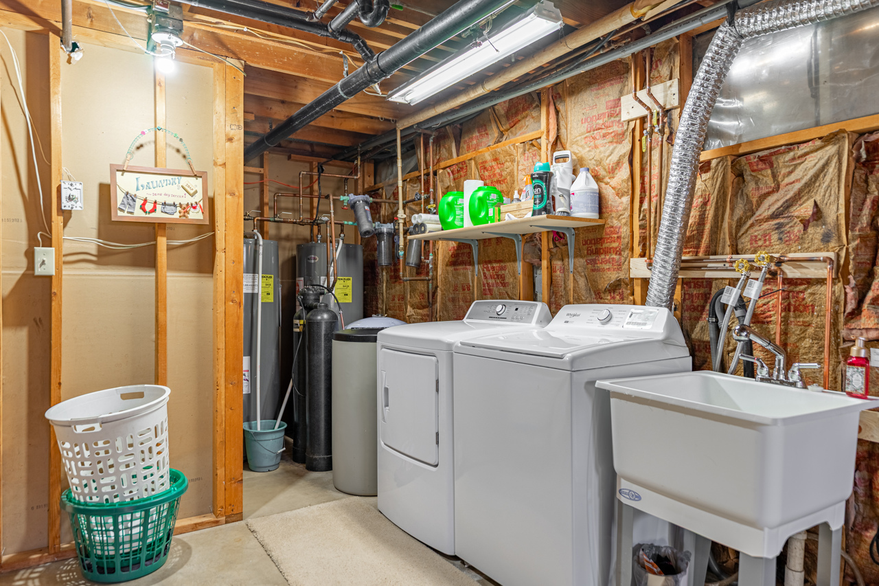 4015 Sunnyside Road, Woodstock, IL 60098